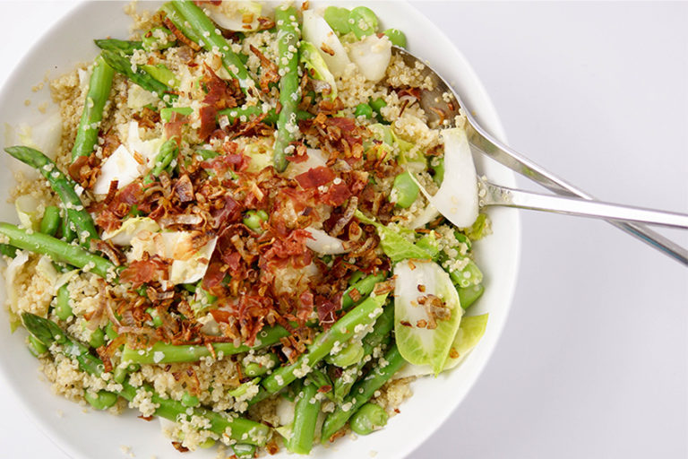 Quinoa Salat mit Erbsen, Spargel und Dicke Bohnen, Ackerbohne, Fava Bohnen