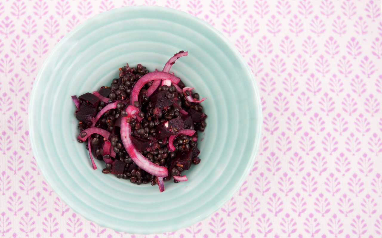 Beluga Linsen und Rote Bete mit einem Dressing aus Orange und Kräuter der Provence, vegetarisch, abnehmen, Diät