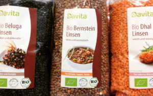 Linsen in verschiedenen Farben