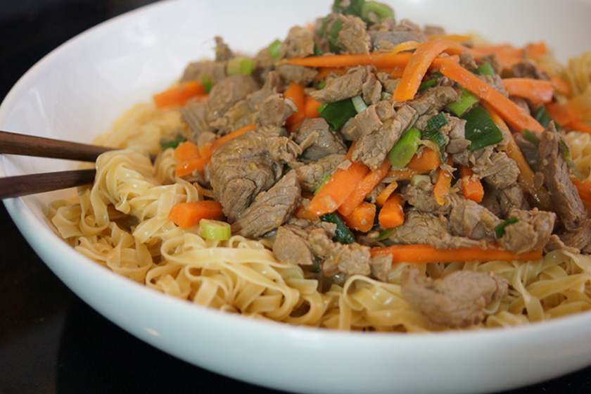 Chinapfanne mit Rindfleisch, Ingwer und Orange