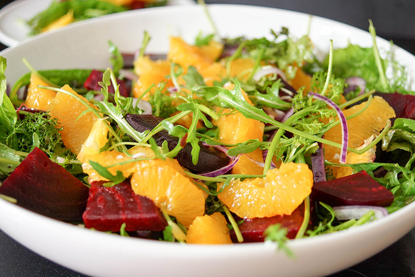 Rote Bete gebacken in Zitronen-Pistazien-Vinaigrette