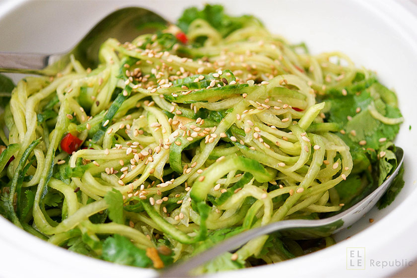 Asiatischer Gurken Nudel Salat