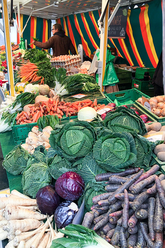 Wochenmarkt mit Wintergemüse