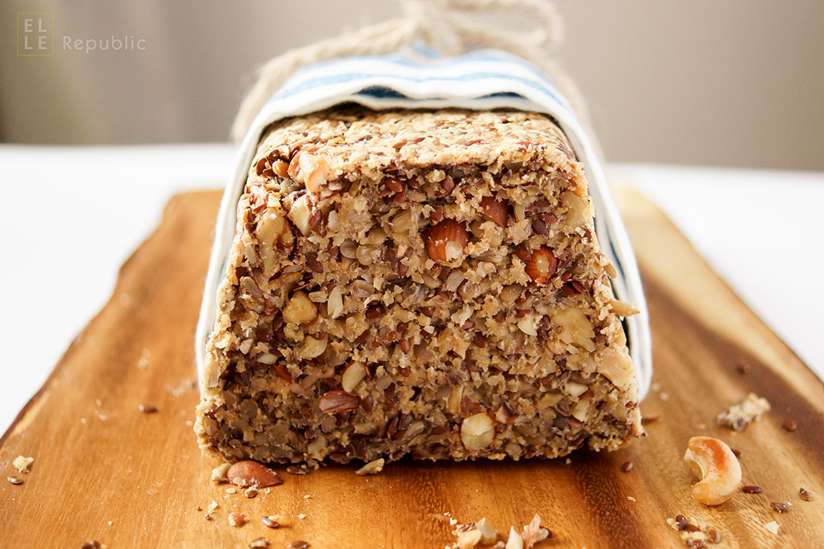 Nussbrot glutenfrei und vegan mit Leinsamen, Aprikosenkerne, Sonnenblumenkerne, Flohsamenschalen