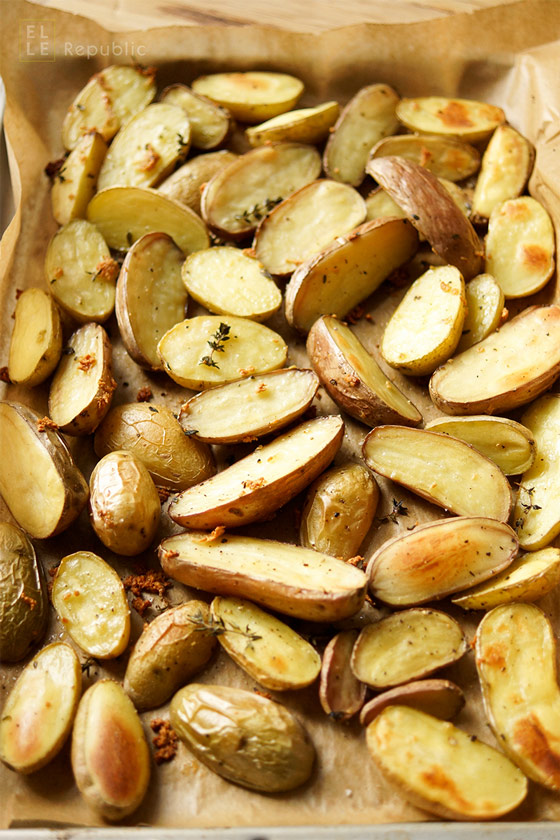 Im Ofen geröstete Kartoffeln (nachher) für Kartoffelsalat mit Kapern und Zitrone zum Grillen