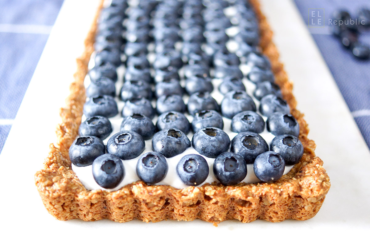 Blaubeer Tarte mit Joghurt, Honig, Mandeln, Haferflocken, glutenfrei