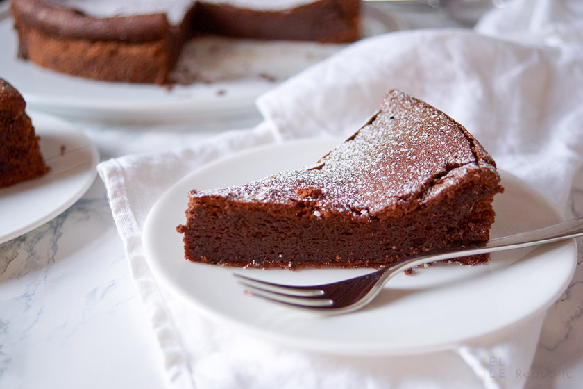 Einfaches Rezept für Schokoladensouffle (Schokoladenkuchen) ohne Mehl
