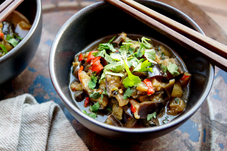 Simmered Garlic Chili Eggplant