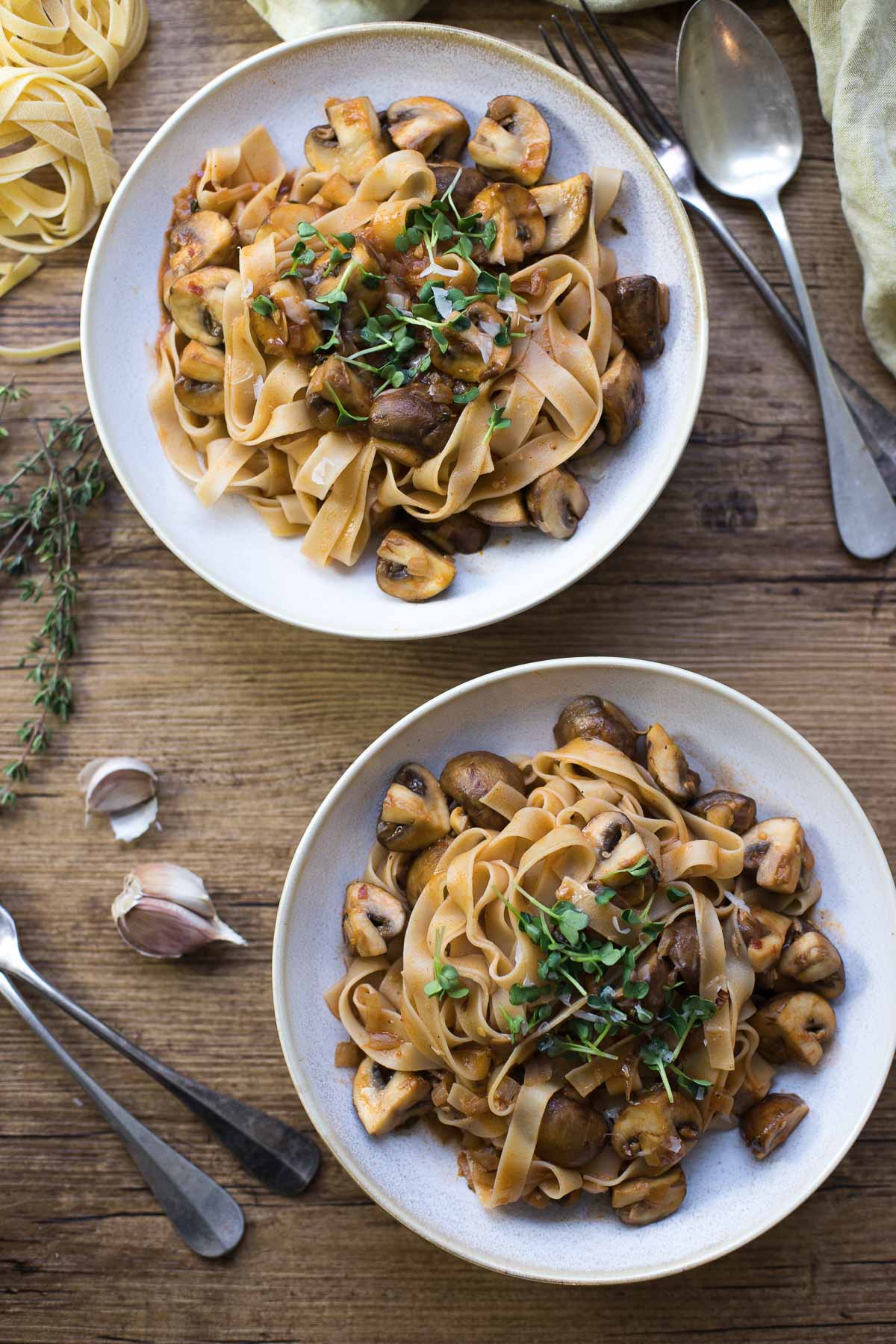 Tagliatelle Pasta with Mushrooms and Thyme Sauce