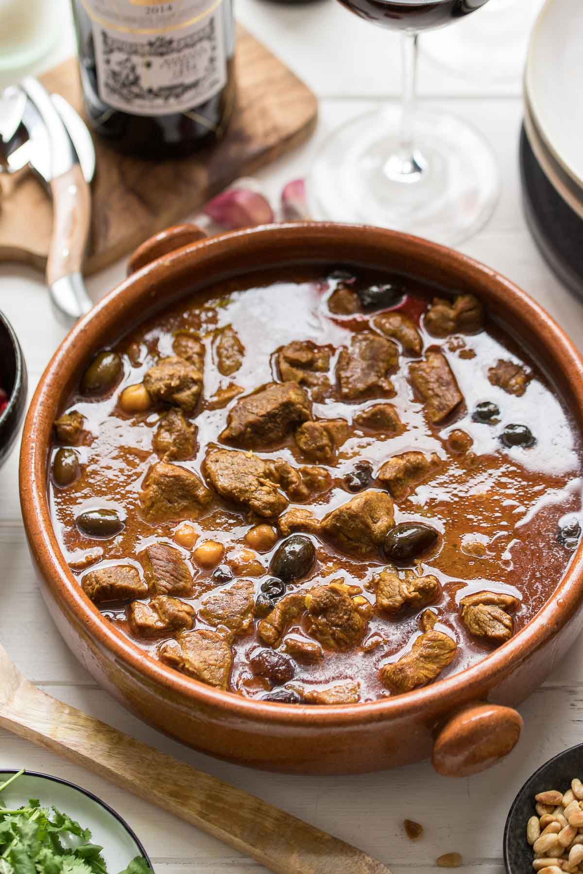 Orientalischer Lammeintopf Rezept mit Kichererbsen, Oliven, Cranberries