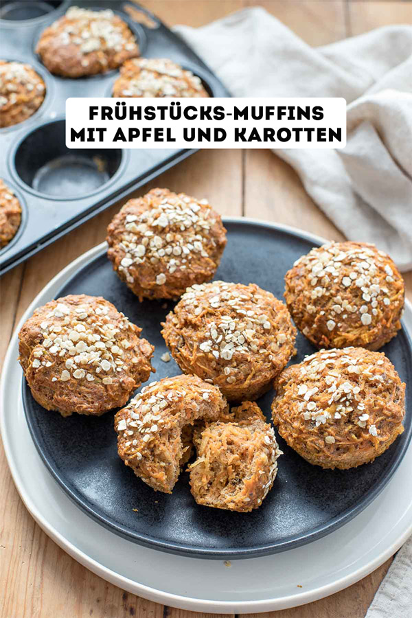 Frühstücks-Muffins mit Apfel und Karotten Rezept
