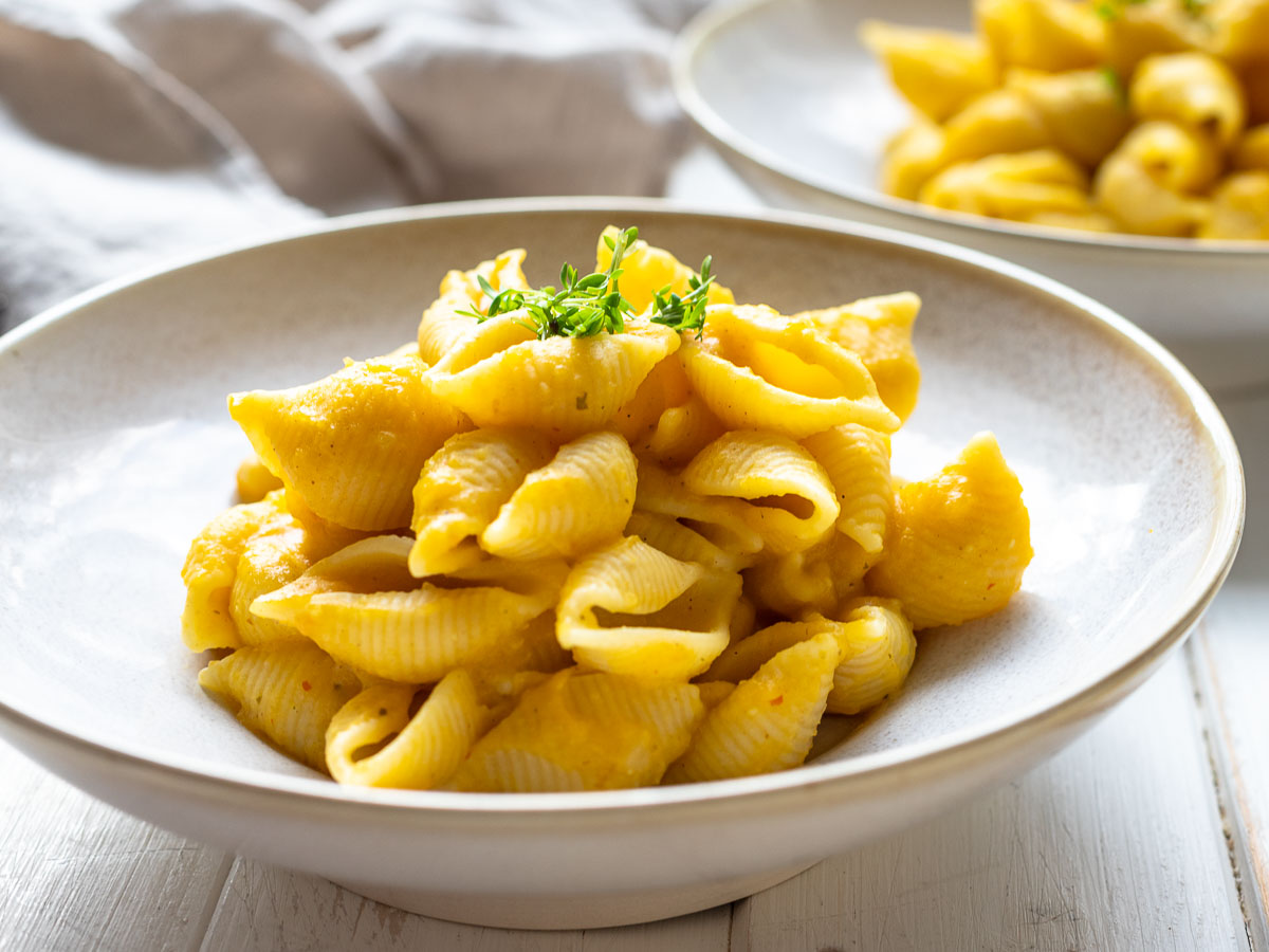 Cremige Kürbis Pasta (vegan) mit Butternut-Kürbis