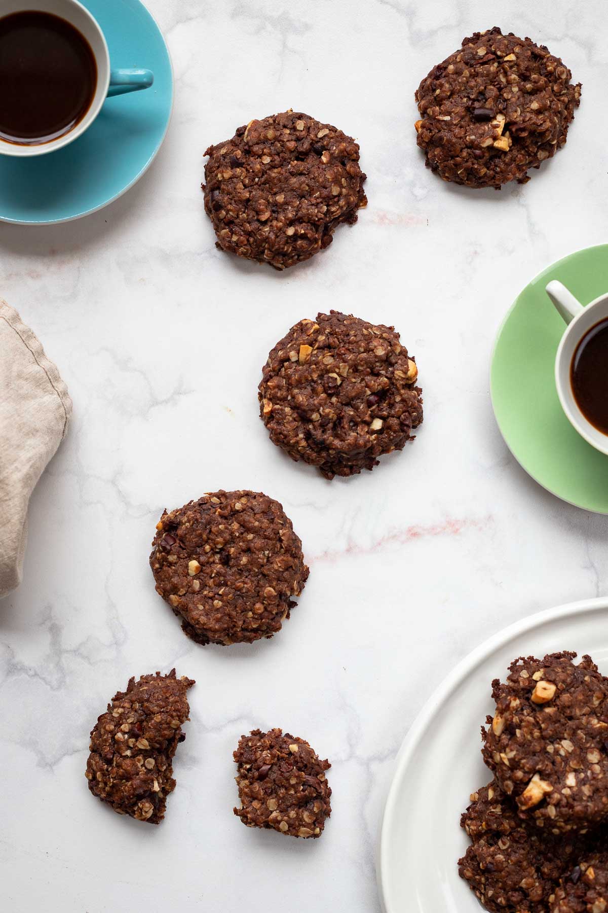 Dinkel-Schoko-Kekse mit Cashew & Kakoa Nibs, vegan Rezept