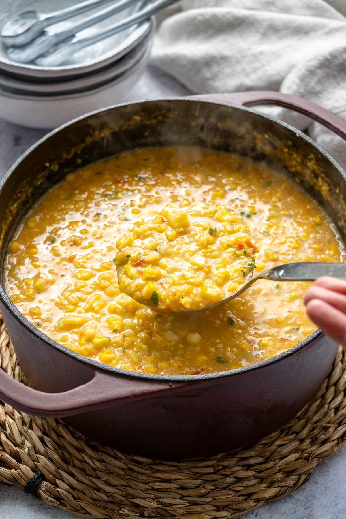 Topf mit Mais-Suppe