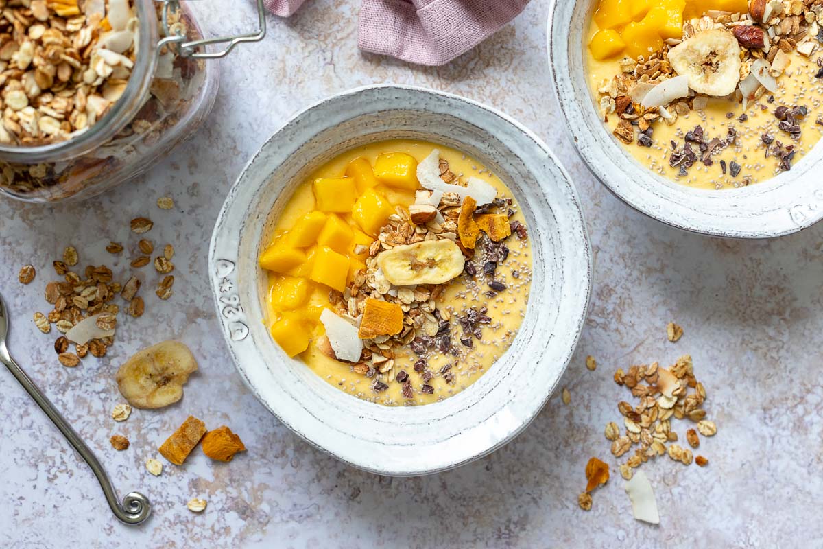 Schnelles Granola (Mango-Bananen-Kokos-Granola)