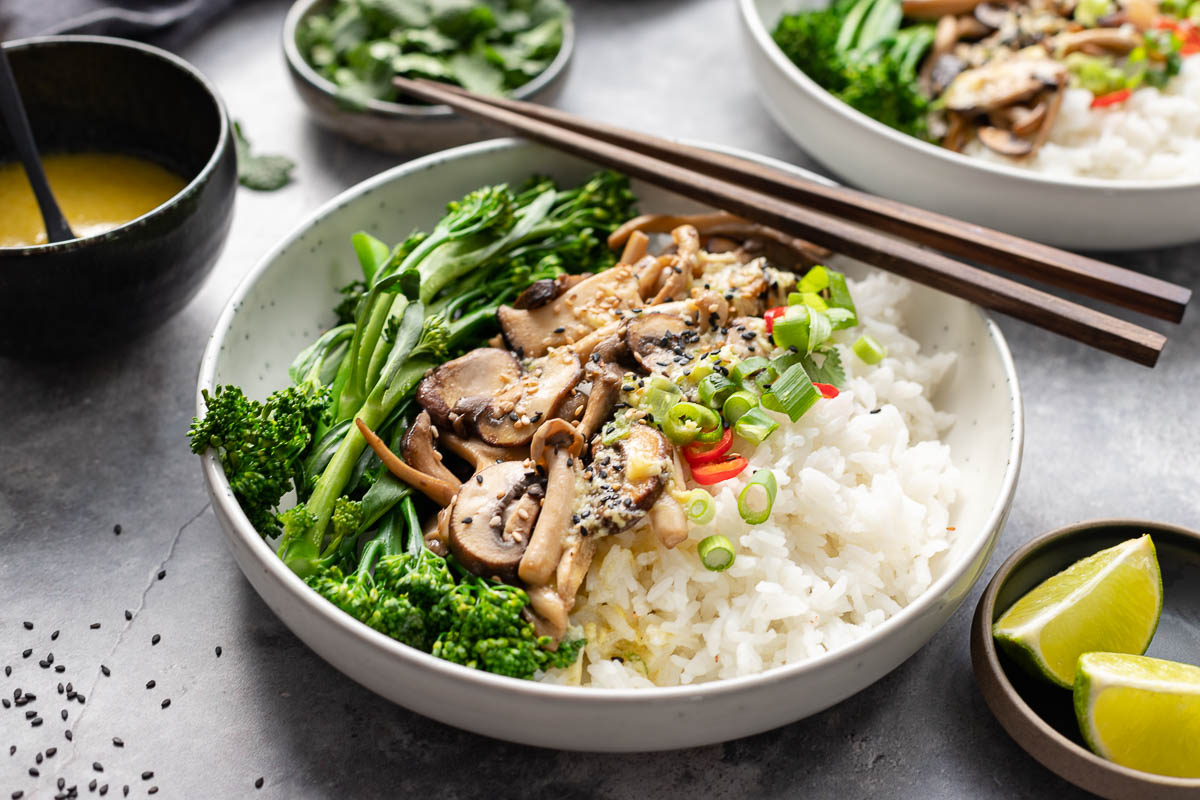 Japanisches Pilz Donburi (Reisschüssel) Rezept