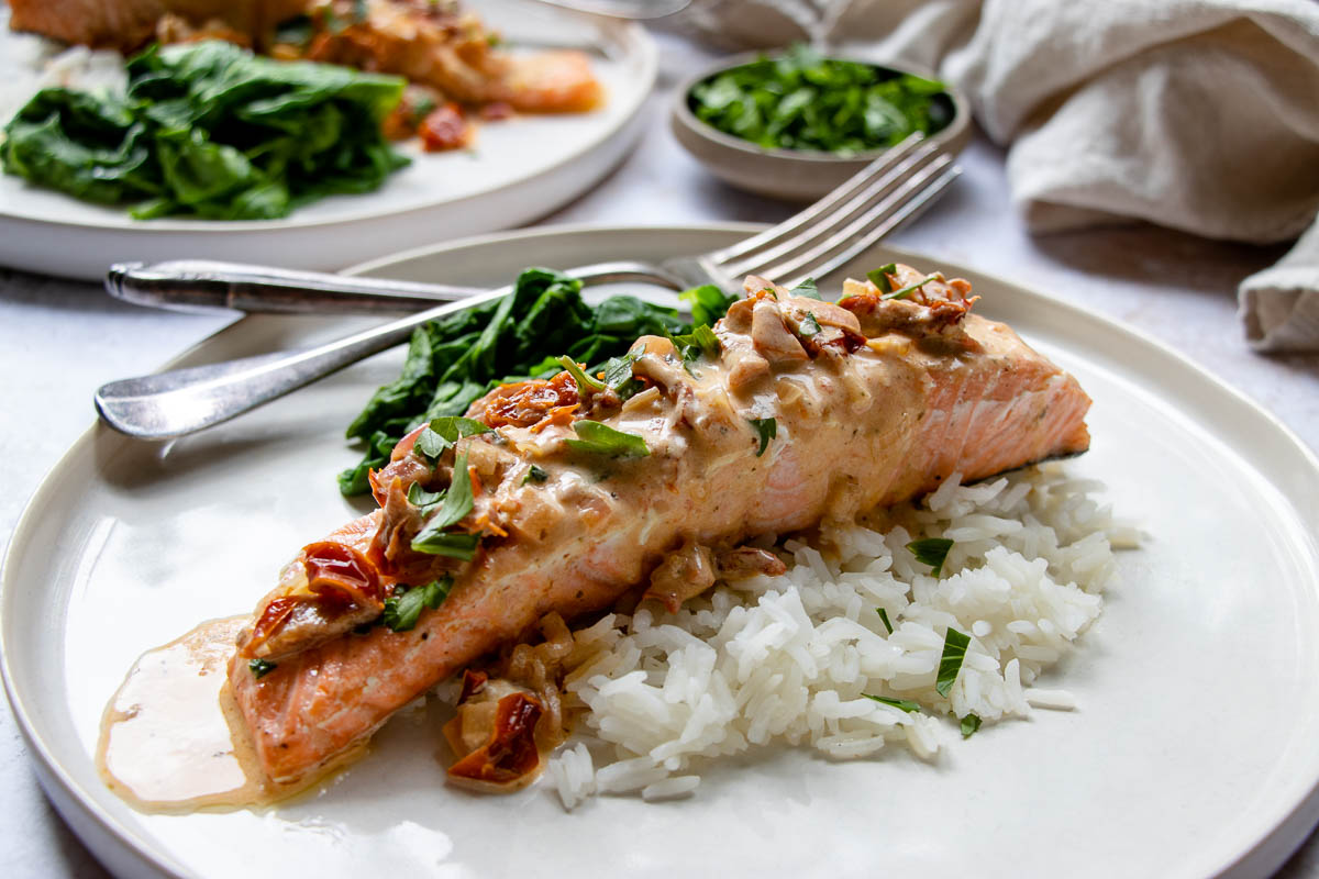 Salmon with Sun-Dried Tomato Cream Sauce