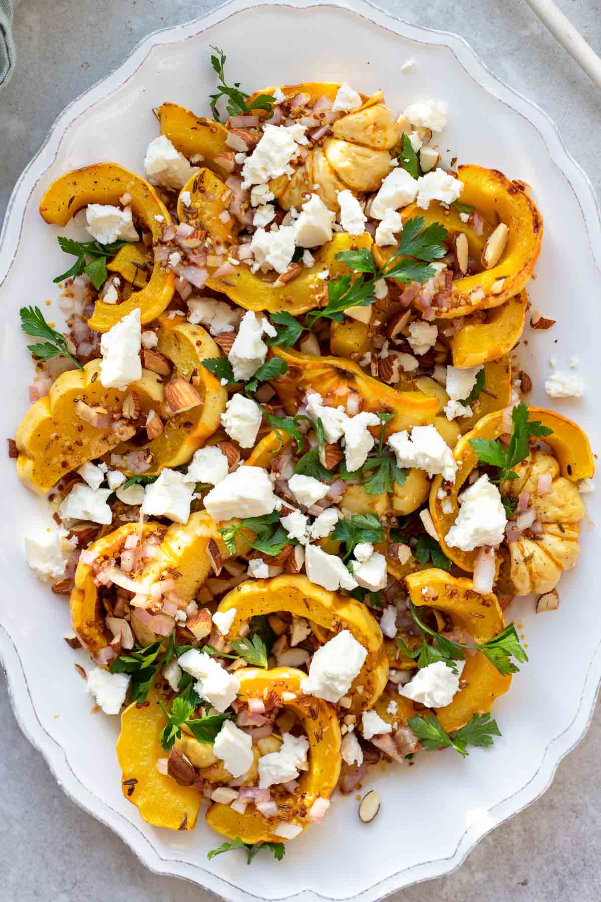 Gerösteter Sweet Dumpling Kürbis (Delicata-Kürbis) mit Feta