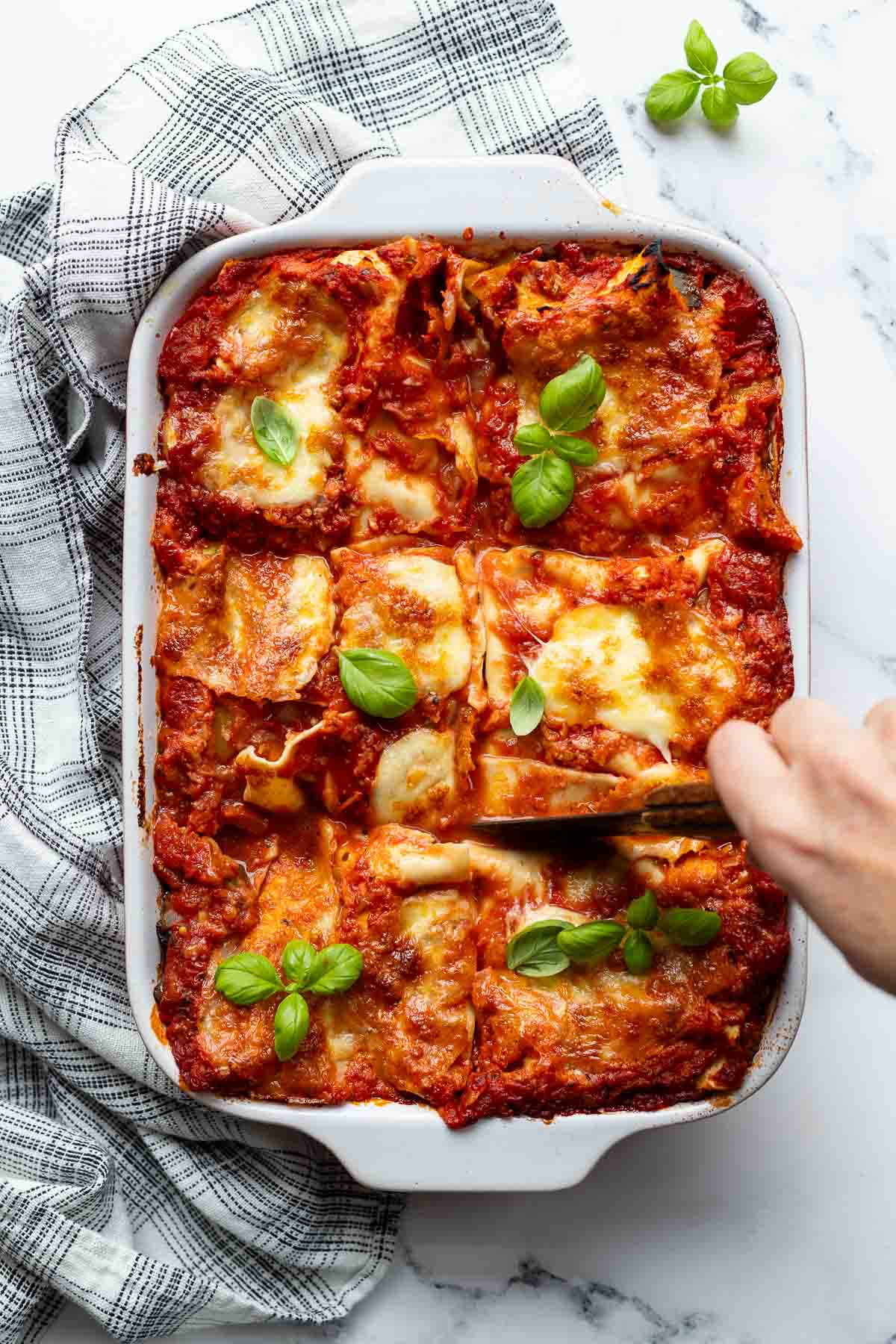 Lasagne schneiden