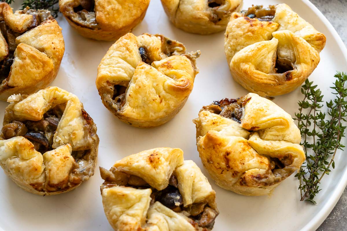 Pilz-Tartelettes mit Maronen und Roquefort
