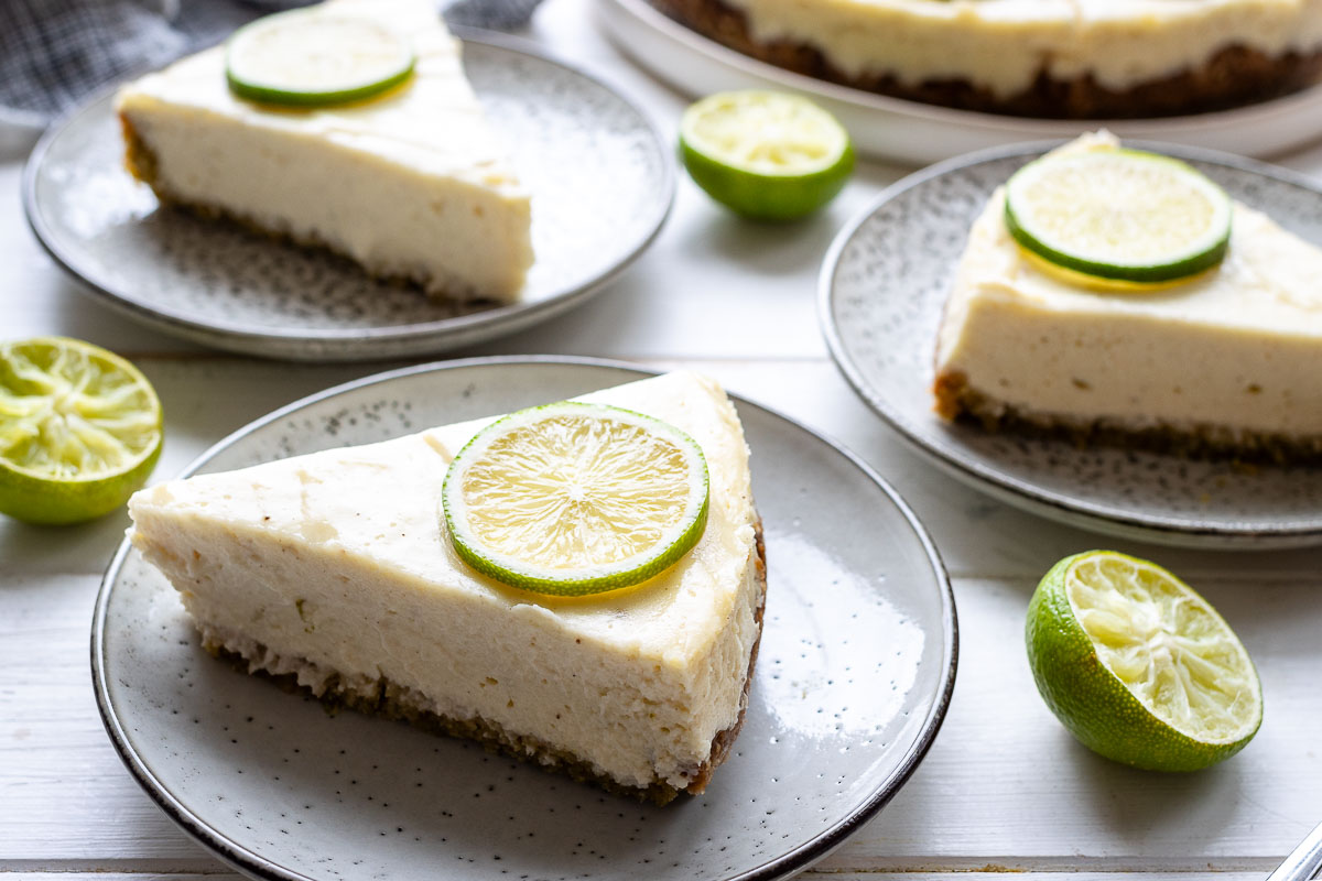 Limetten-Käsekuchen Rezept mit Pistazienboden