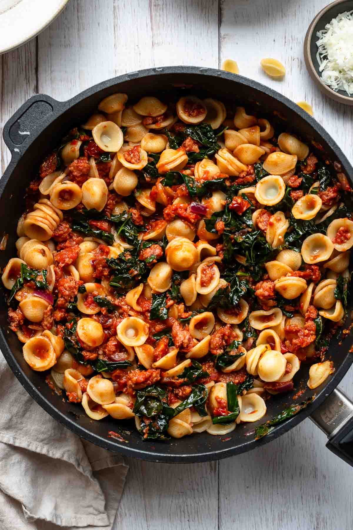 Salsiccia Pasta in die Pfanne