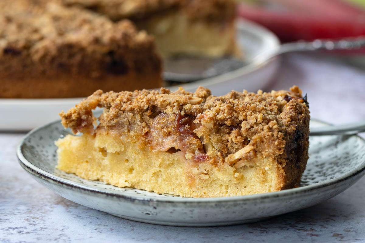 Rhabarberkuchen mit Streusel