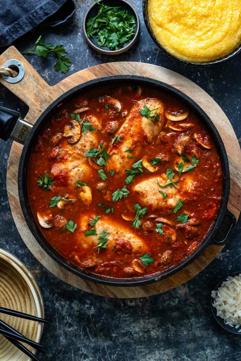 Hähnchen Cacciatore mit Hähnchenbrustfilets (Hähnchen nach Jägerart)