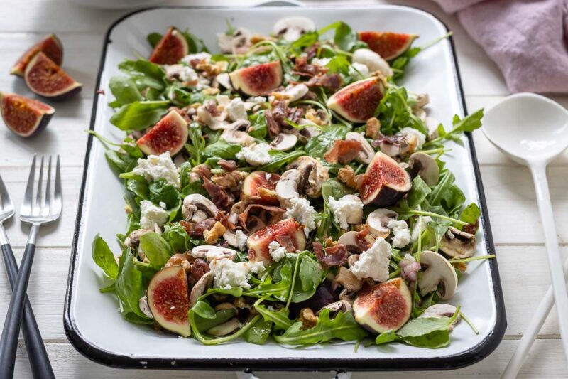 Arugula Salad with Figs, Mushrooms and Goat's Cheese