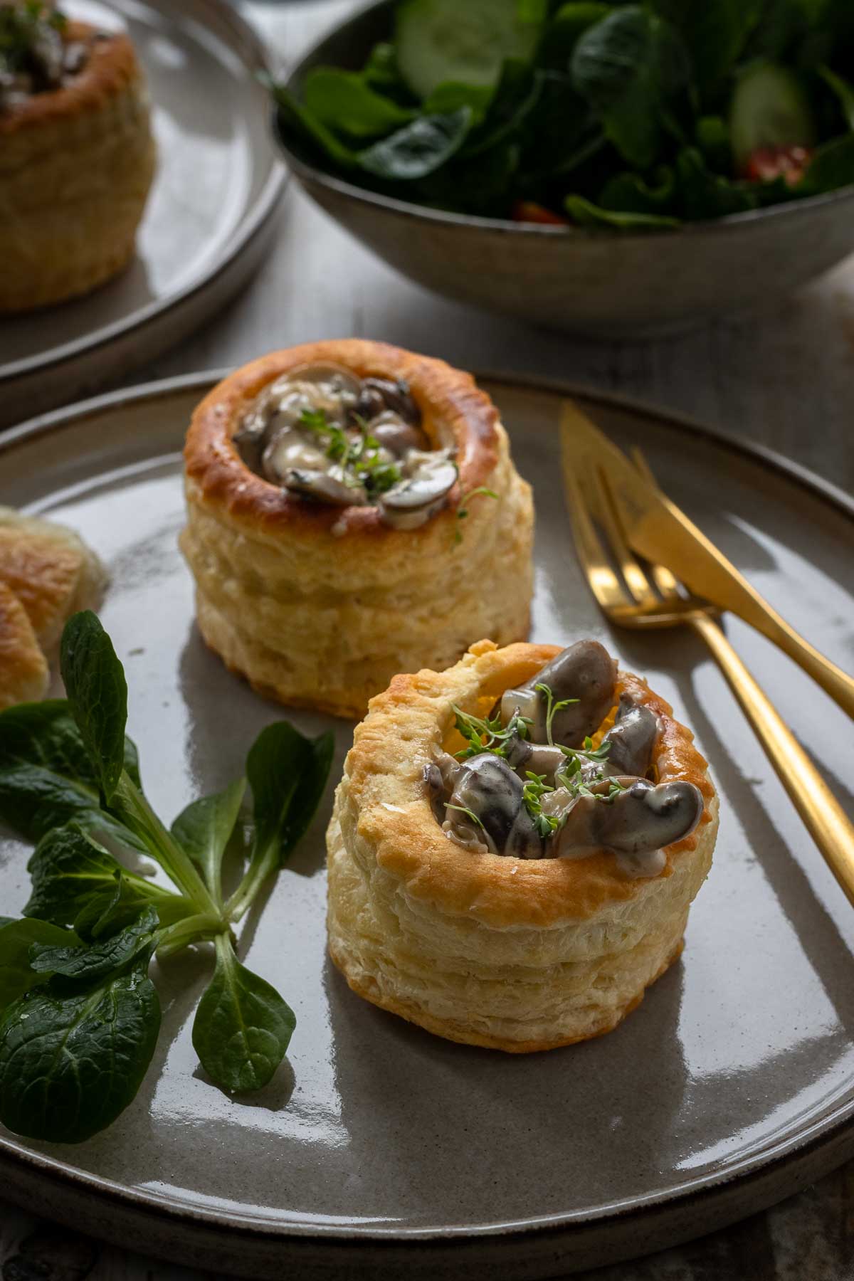Blätterteigpasteten mit Pilzfüllung