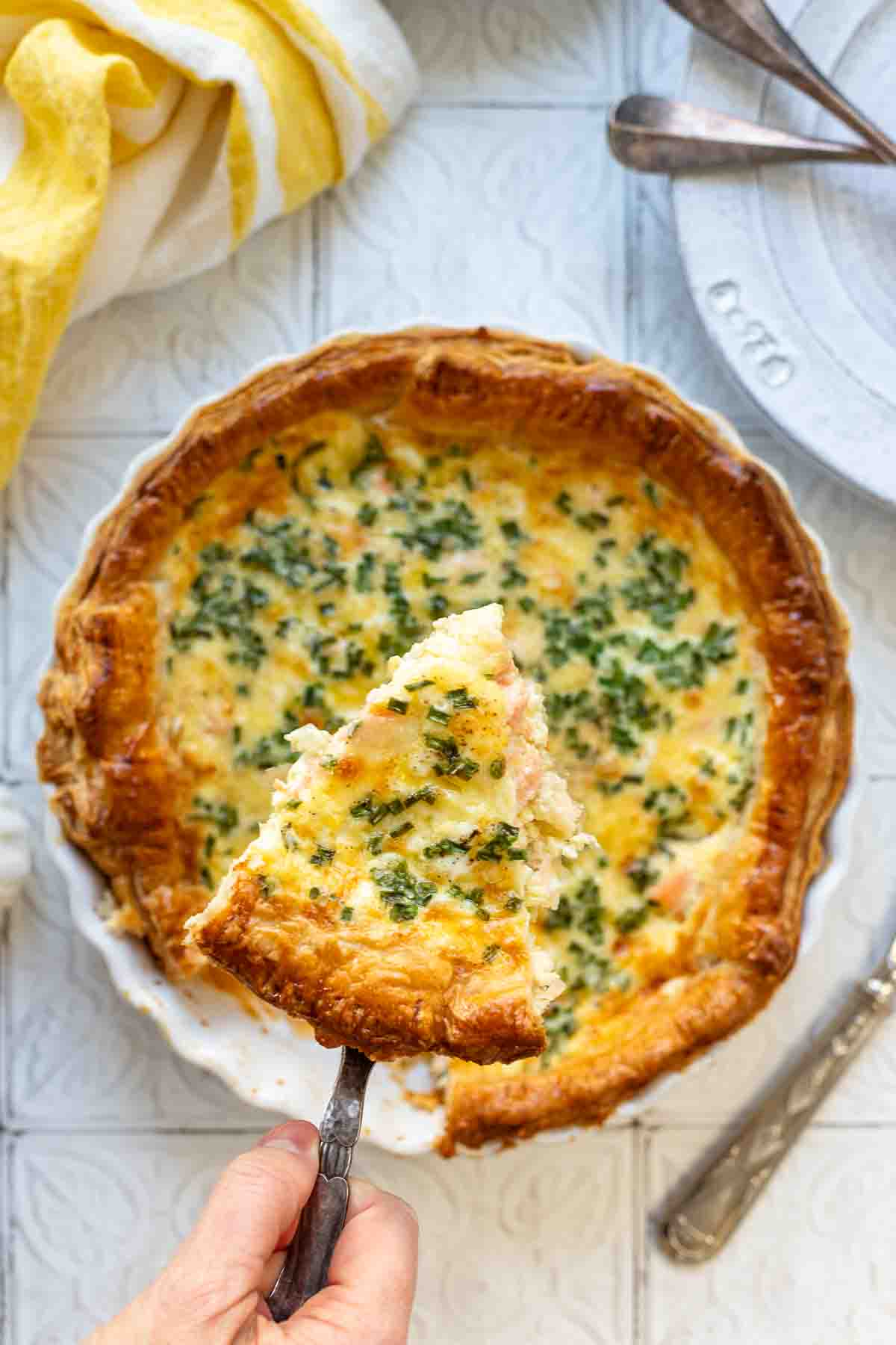 Lachs-Quiche mit Raucherlachs und Blätterteig
