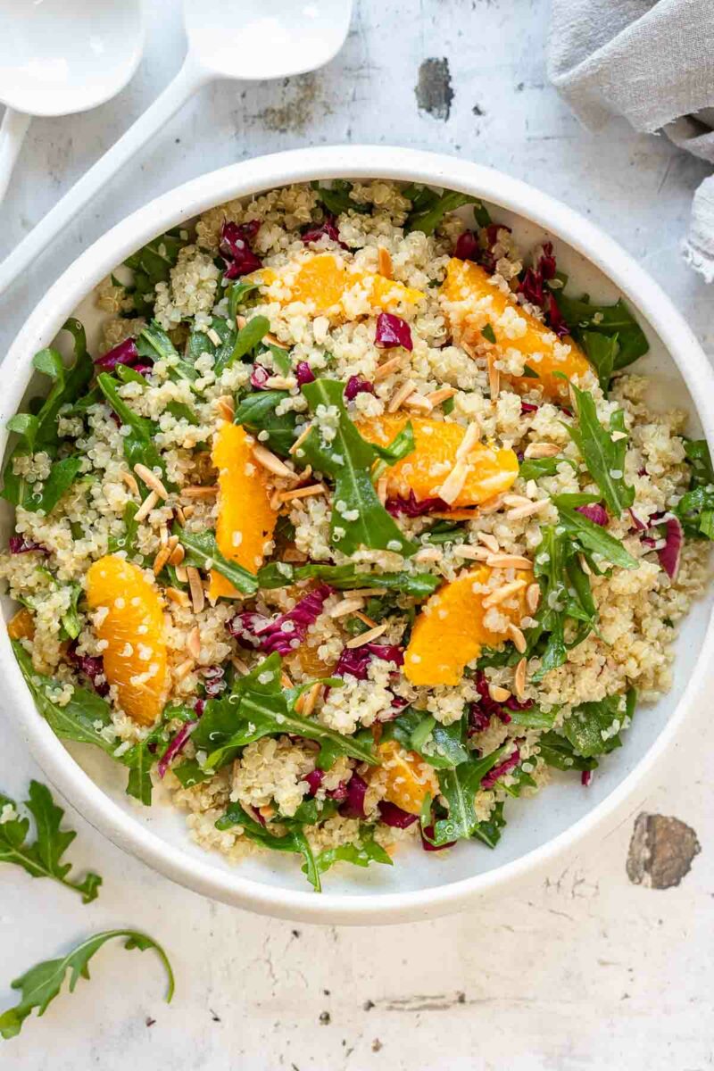Quinoa-Salat mit Orangen Rezept mit Rucola und Radicchio