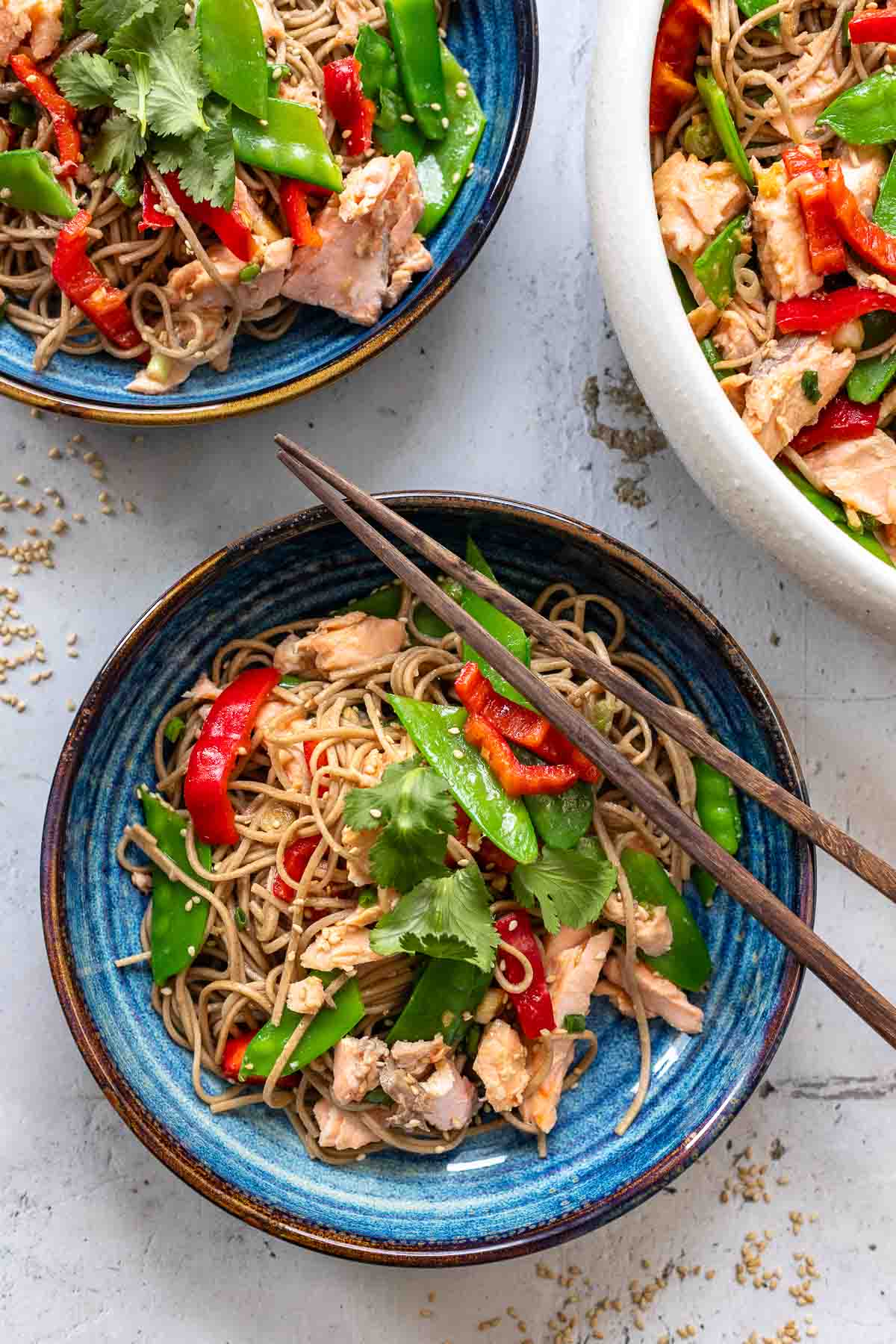 Sobanudeln Rezept mit Miso-Lachs