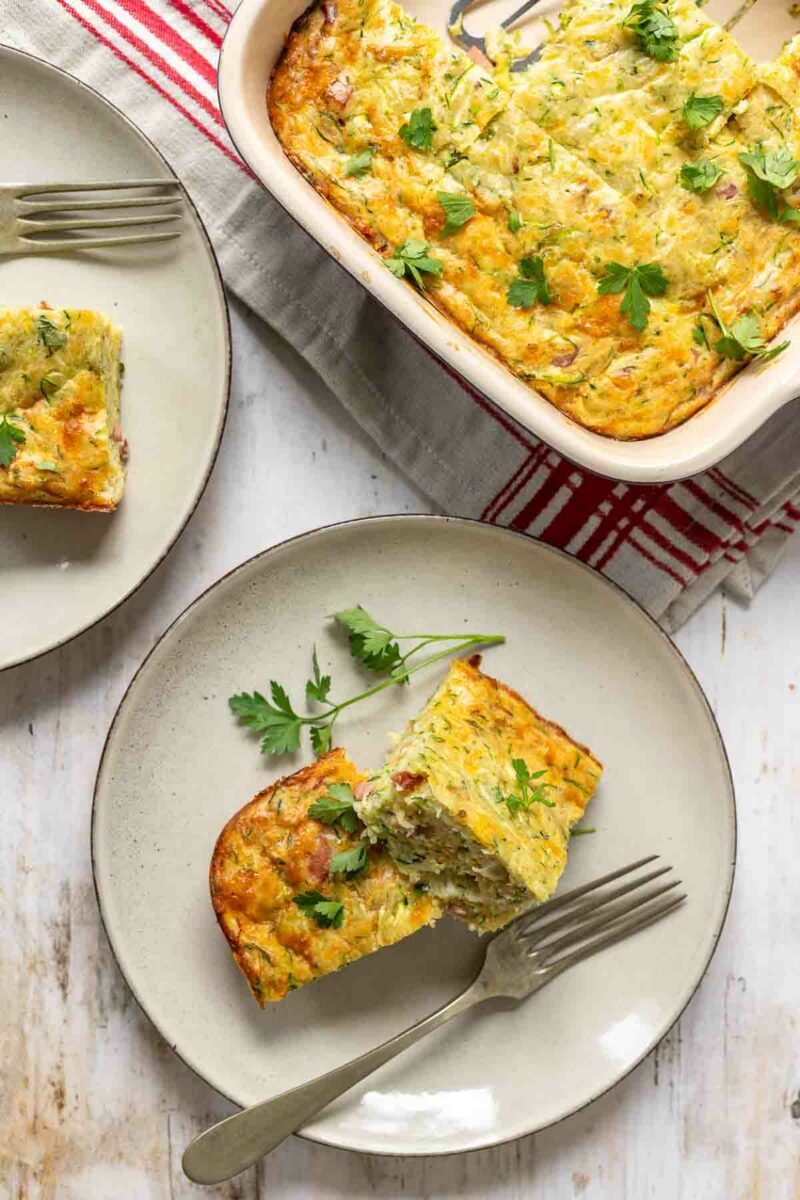 Zucchini-Auflauf mit Käse und Speck